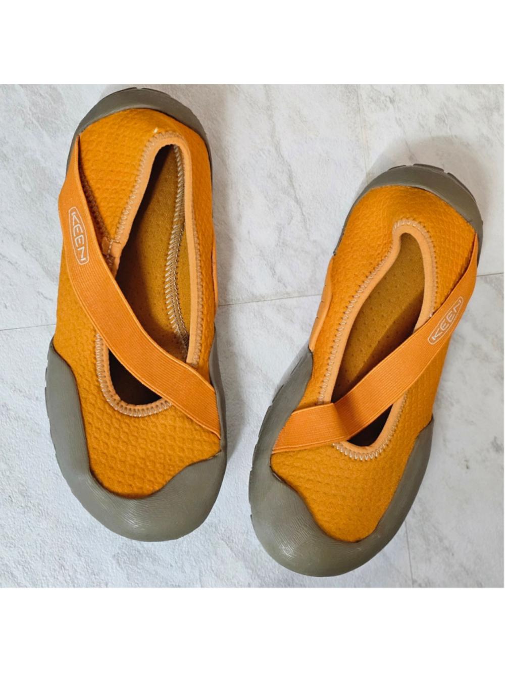 KEEN Womens Size 6 Orange Mary Jane Shoes Elastic Strap Outdoor Comfort Flats - Picture 5 of 6